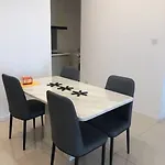 Paradigm Residence New 5-6Pax
