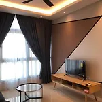 Paradigm Residence New 5-6Pax